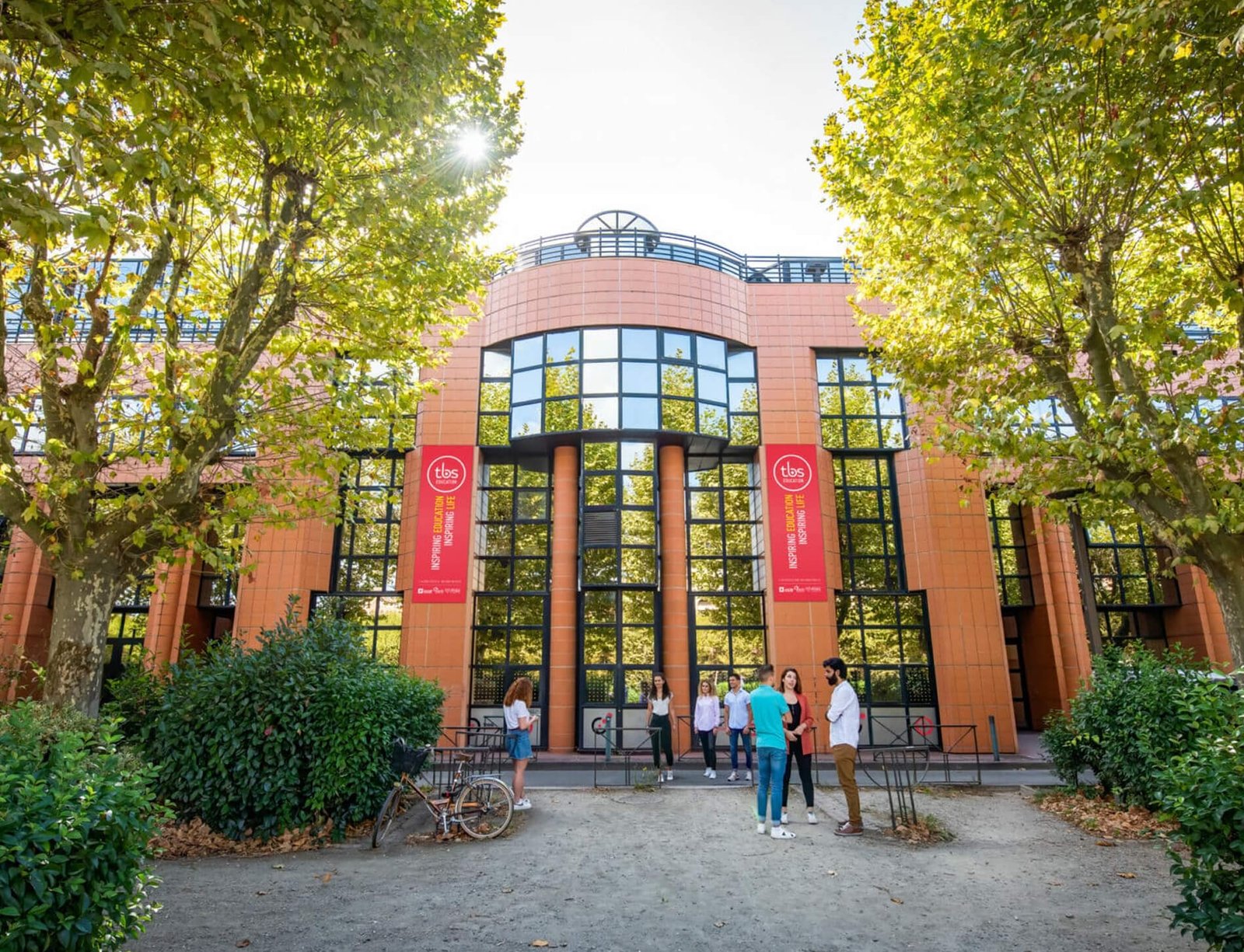 TBS Education Toulouse Campus for Indian Students